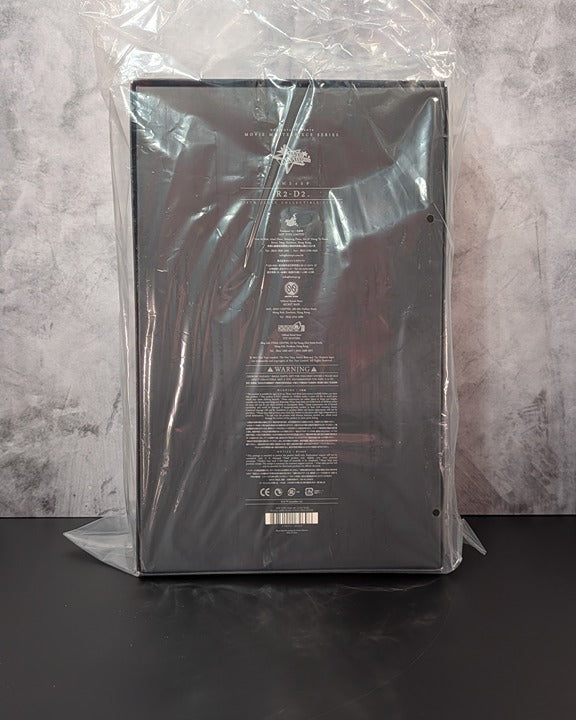 Hot Toys MMS408 Star Wars The Force Awakens R2-D2
