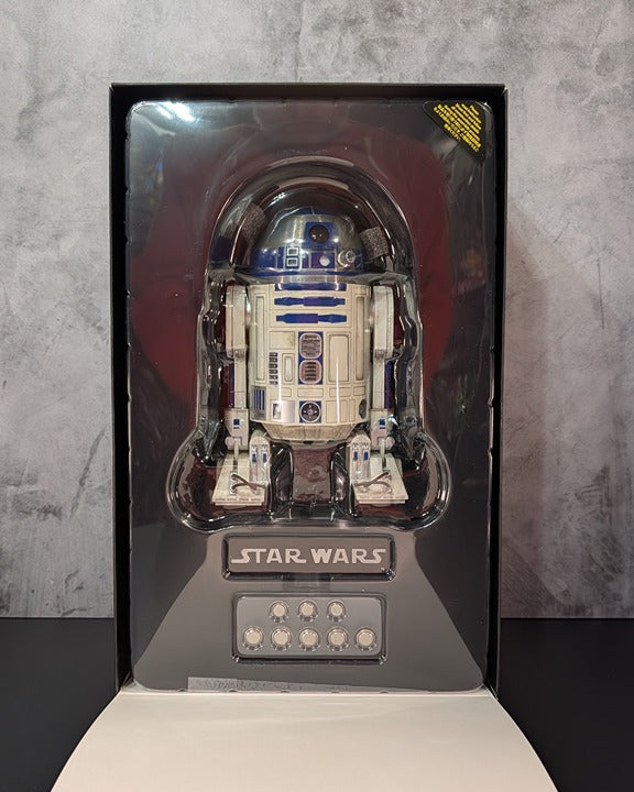Hot Toys MMS408 Star Wars The Force Awakens R2-D2