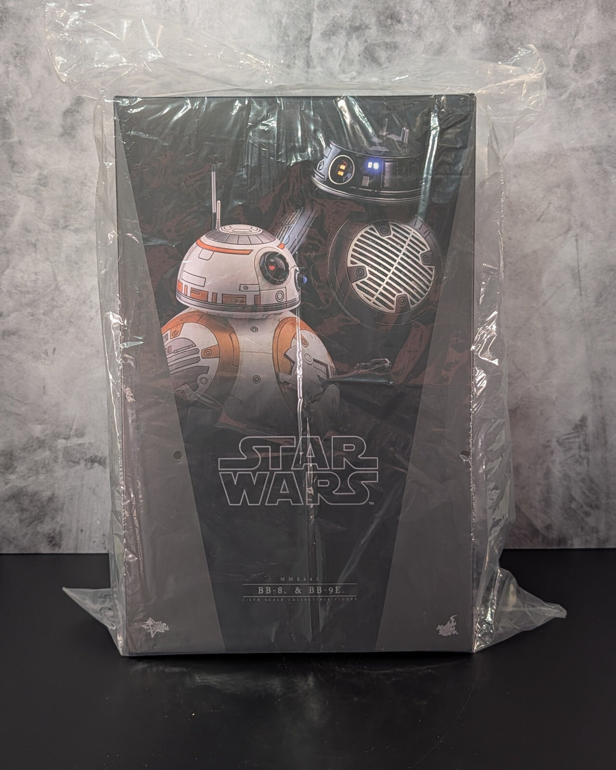 Hot Toys MMS442 Star Wars The Last Jedi BB-8 & BB-9E