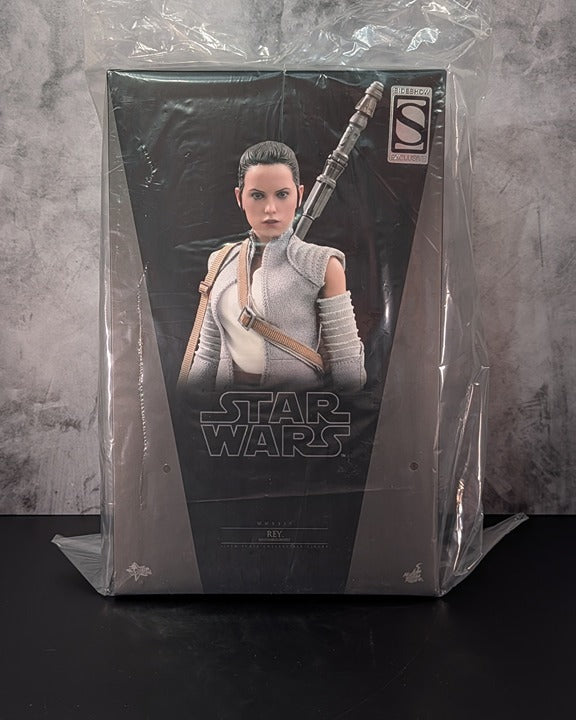 Hot Toys MMS377 Star Wars The Force Awakens Rey Resistance Outfit