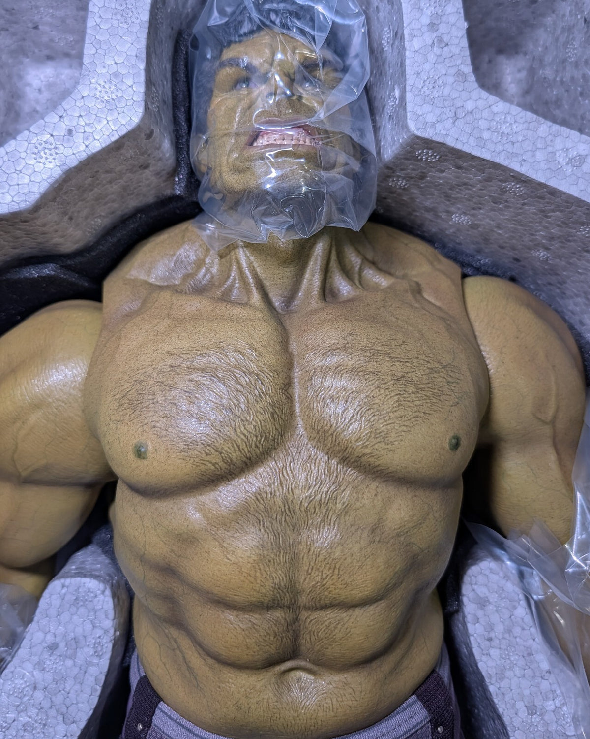 Hot Toys MMS287 Marvel Avengers AOU Hulk Deluxe Version