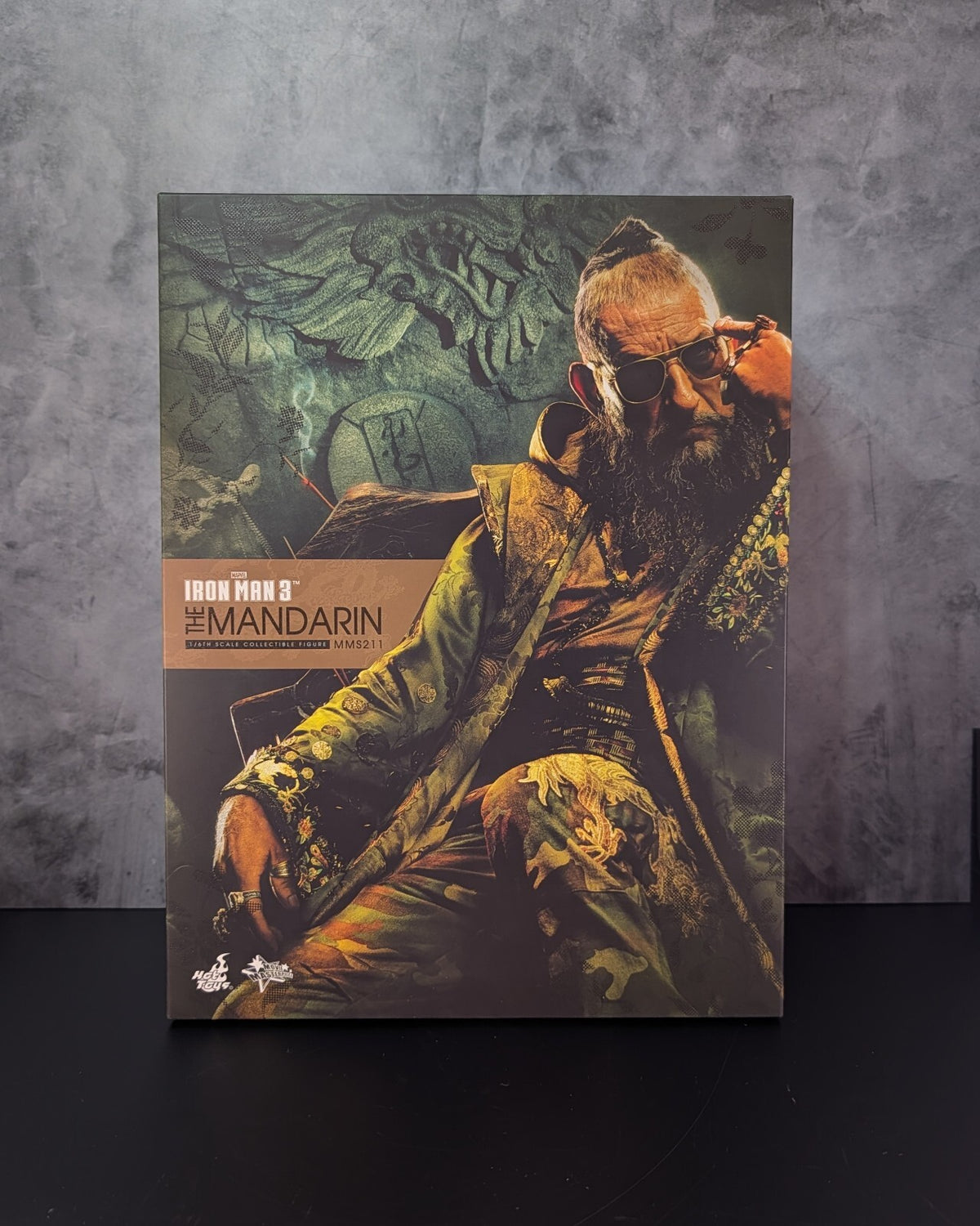 Hot Toys MMS211 Marvel Iron Man 3 The Mandarin