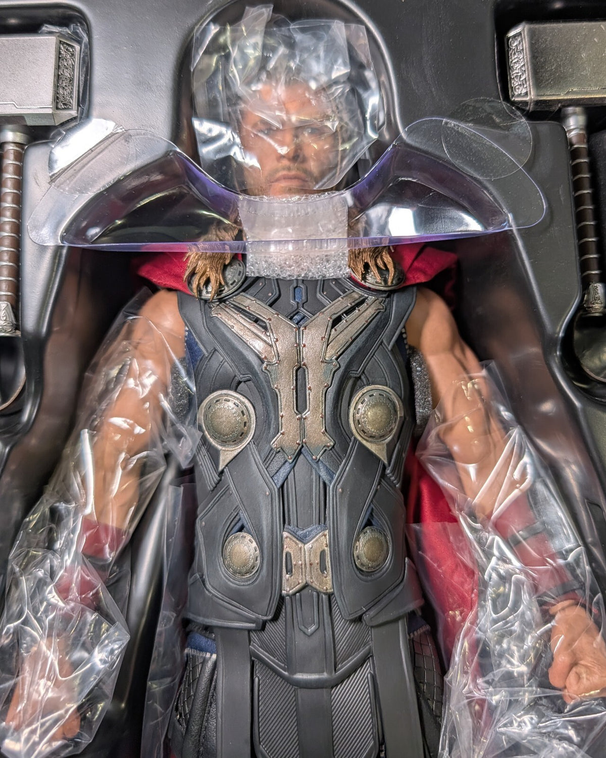 Hot Toys MMS306 Marvel Avengers AOU Thor