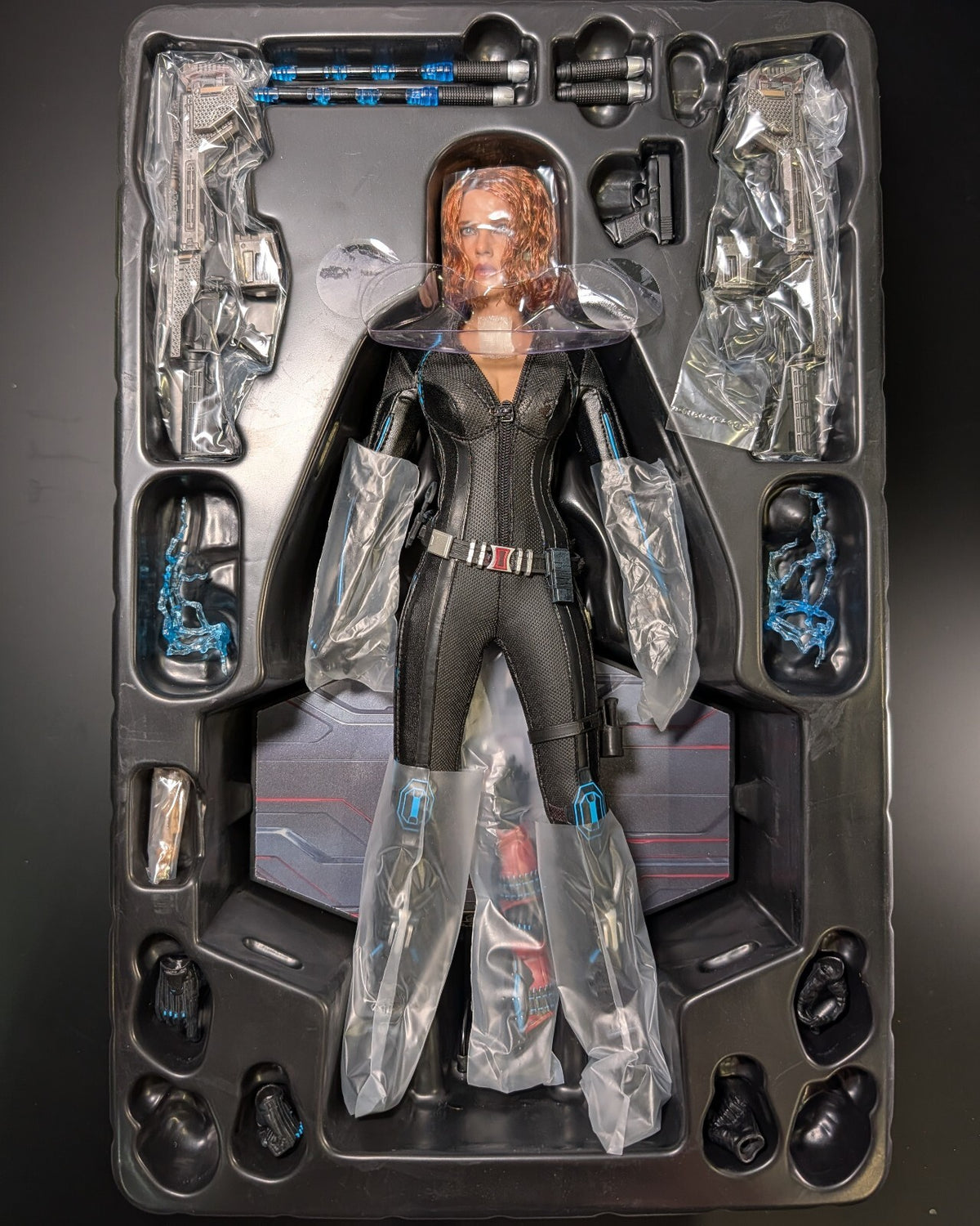 Hot Toys MMS288 Marvel Avengers AOU Black Widow