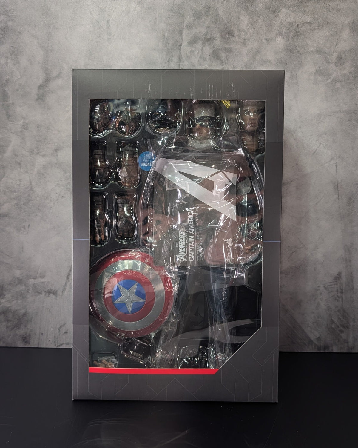 Hot Toys MMS281 Marvel Avengers AOU Captain Amercia