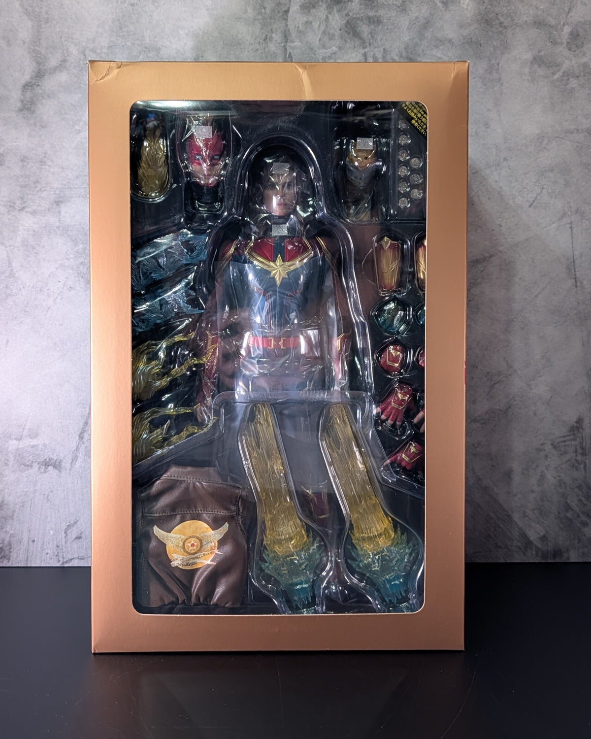 Hot Toys MMS522 Marvel Captain Marvel Deluxe Version