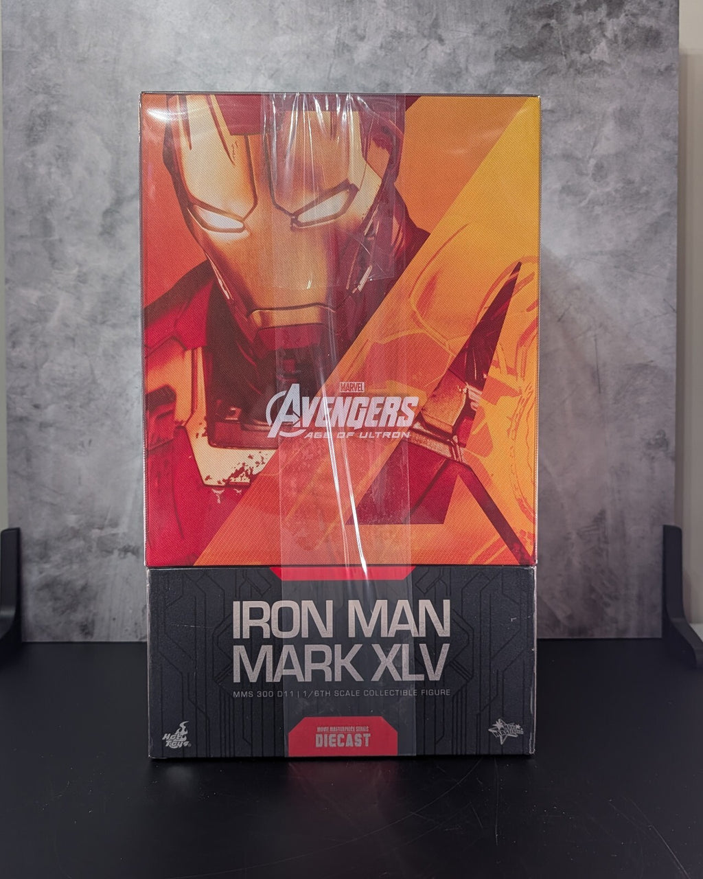 Hot Toys MMS300-D11 Marvel Avengers AOU Iron Man Mark XLV