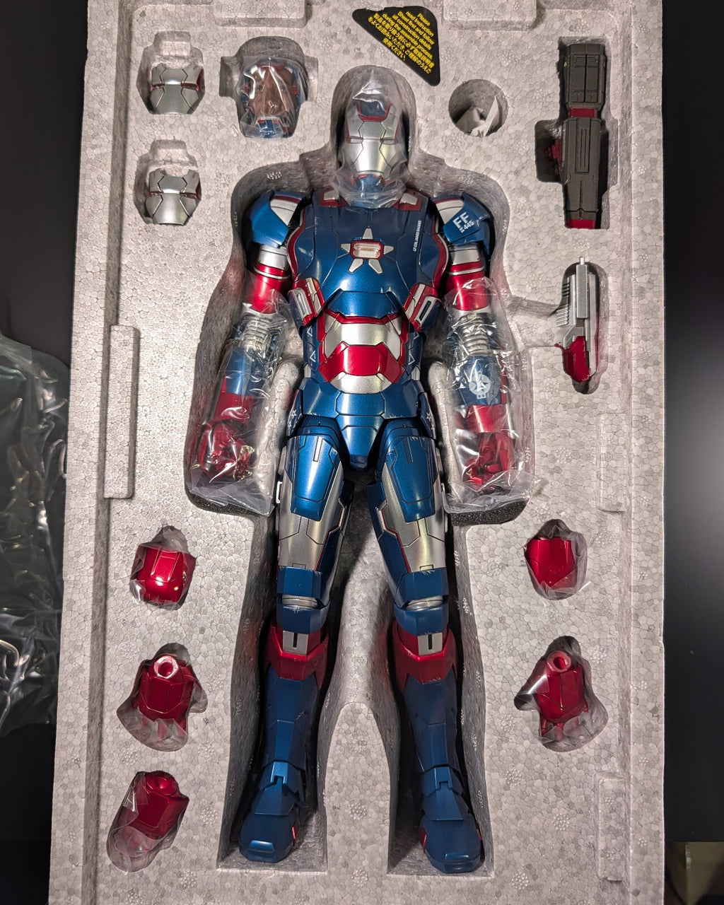 Hot Toys MMS195-D01 Marvel Iron Man 3 Iron Patriot