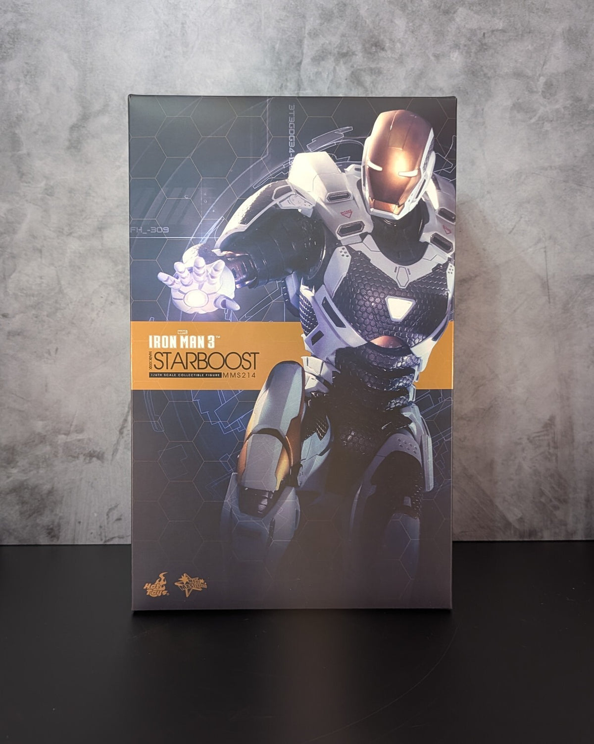 Hot Toys MMS214 Marvel Iron Man 3 - Iron Man Mark XXXIX Starboost