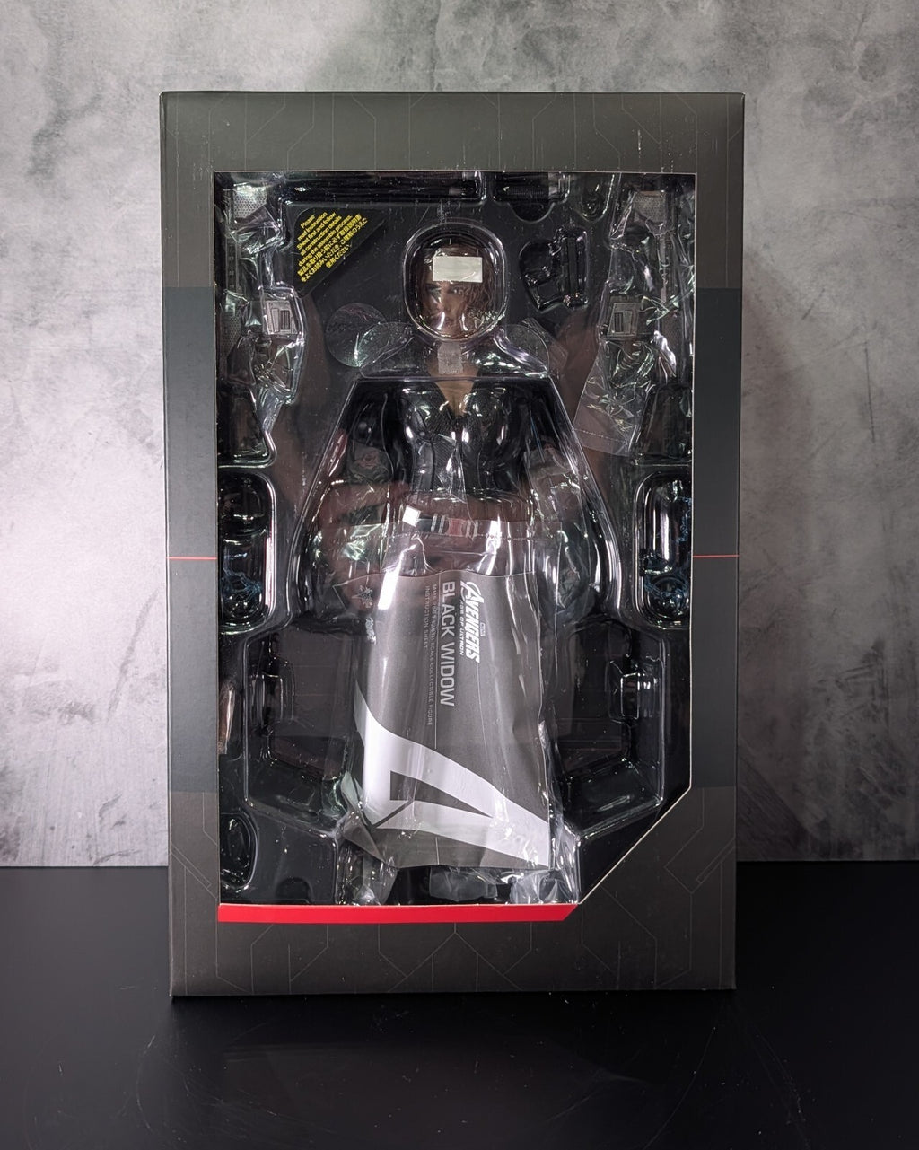 Hot Toys MMS288 Marvel Avengers AOU Black Widow