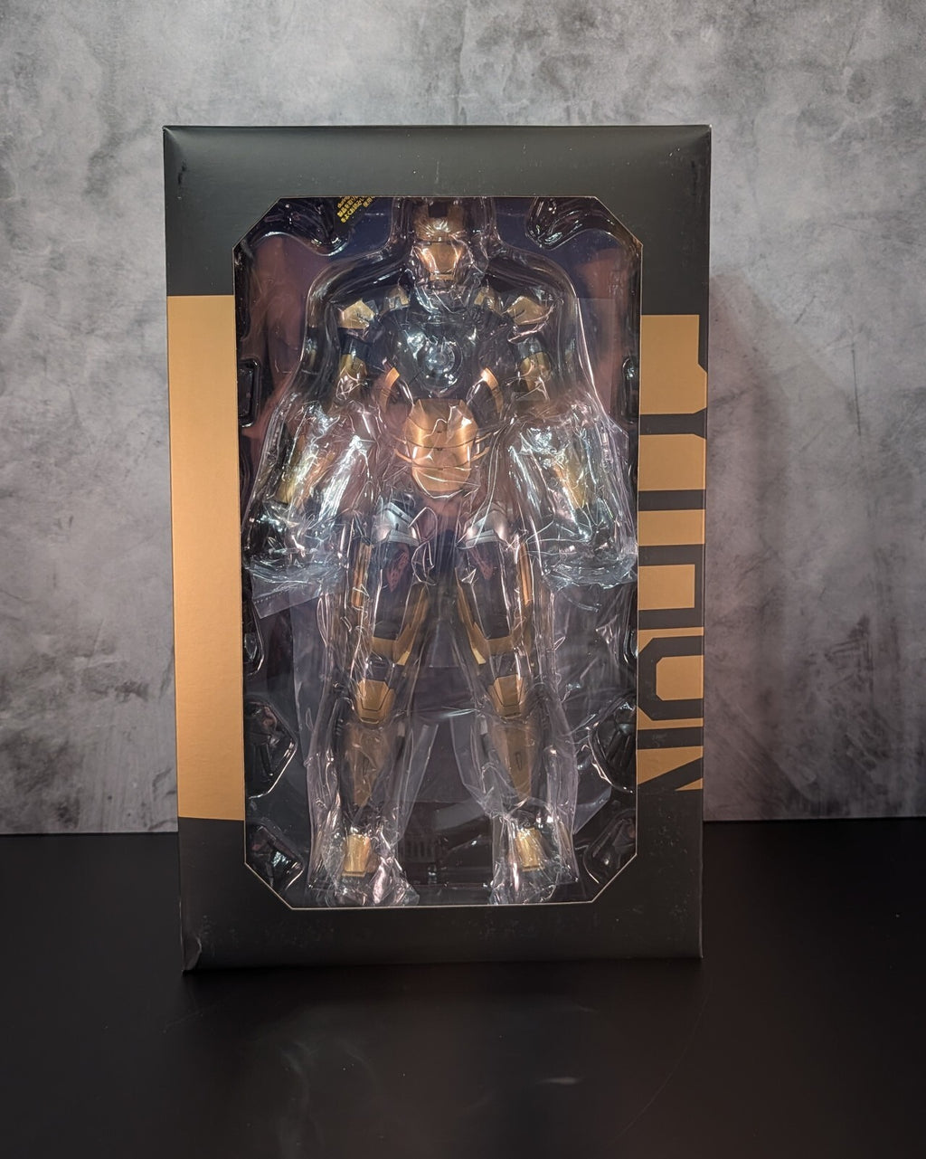 Hot Toys MMS248 Marvel Iron Man 3 - Iron Man Mark XX Python