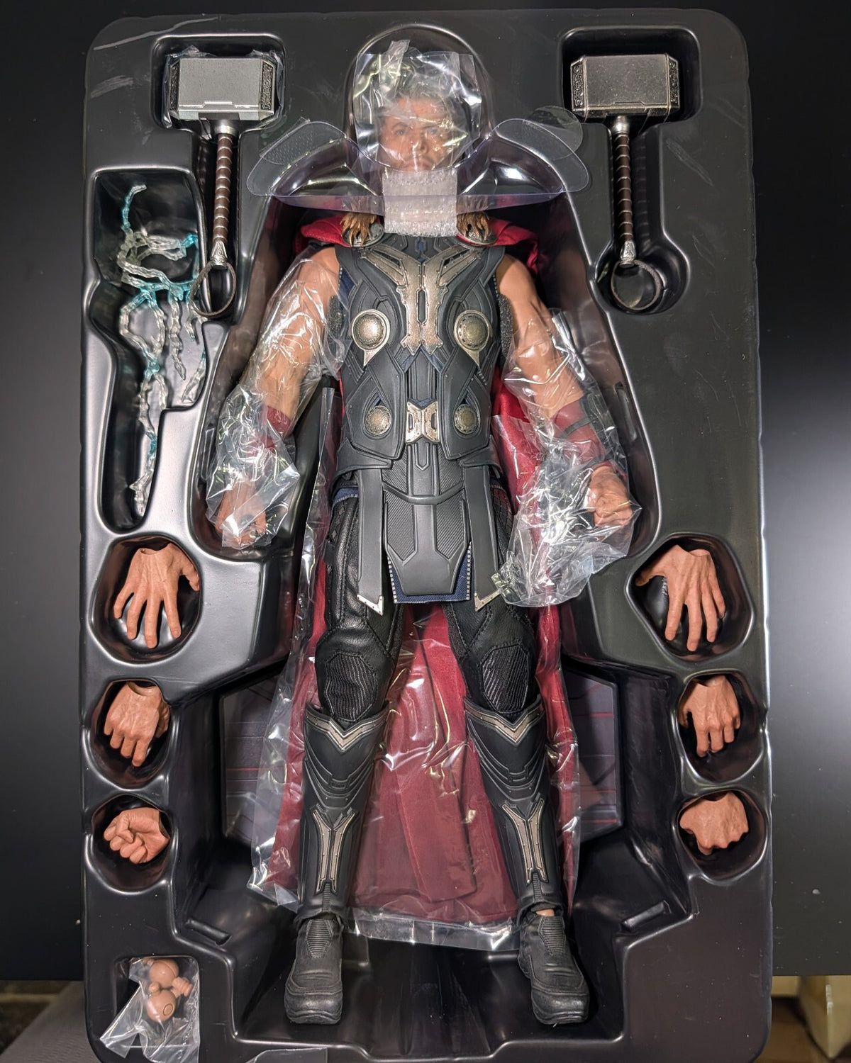 Hot Toys MMS306 Marvel Avengers AOU Thor