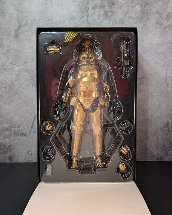Hot Toys MMS364 Star Wars Stormtrooper Gold Chrome Version