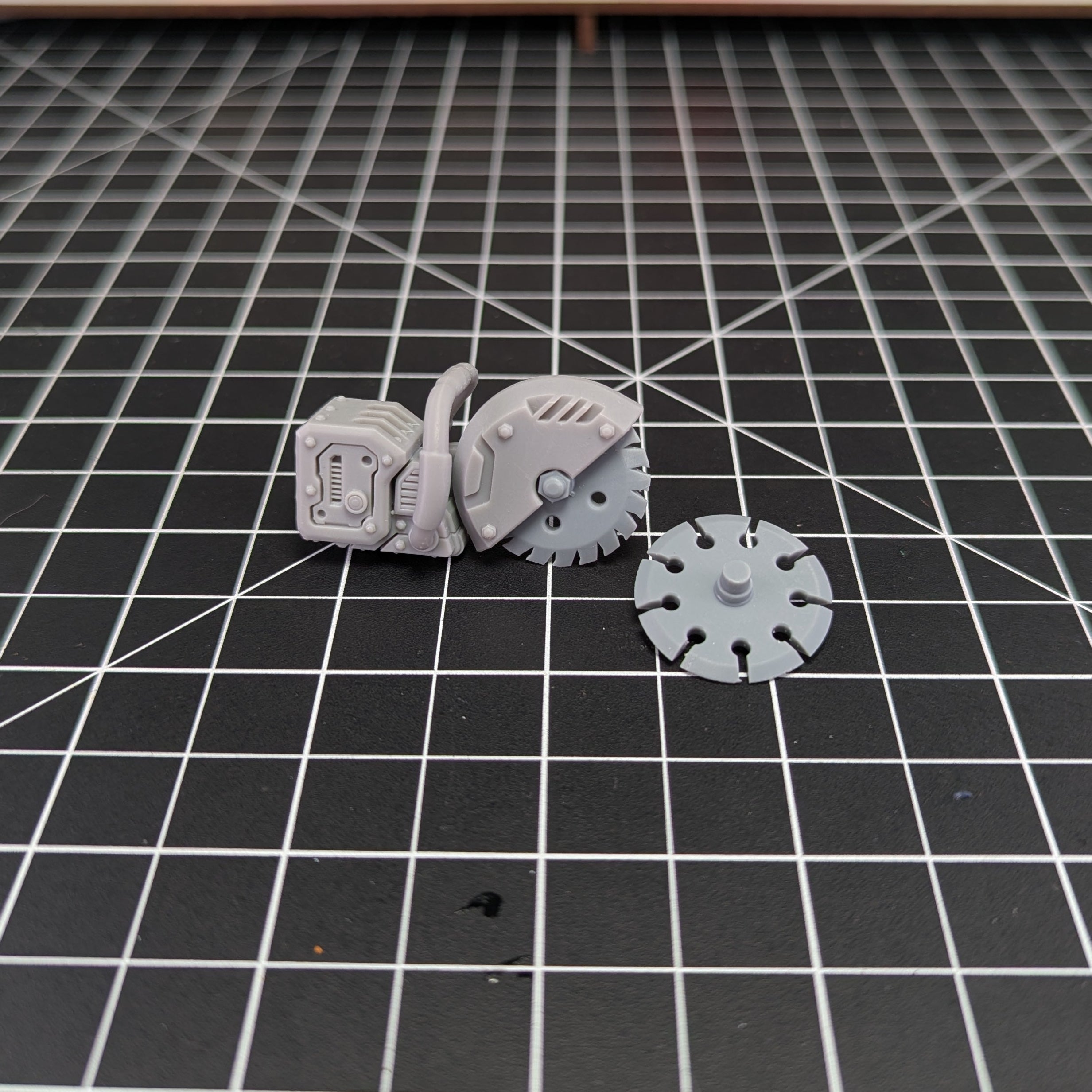 Odious Circular Saw Hand